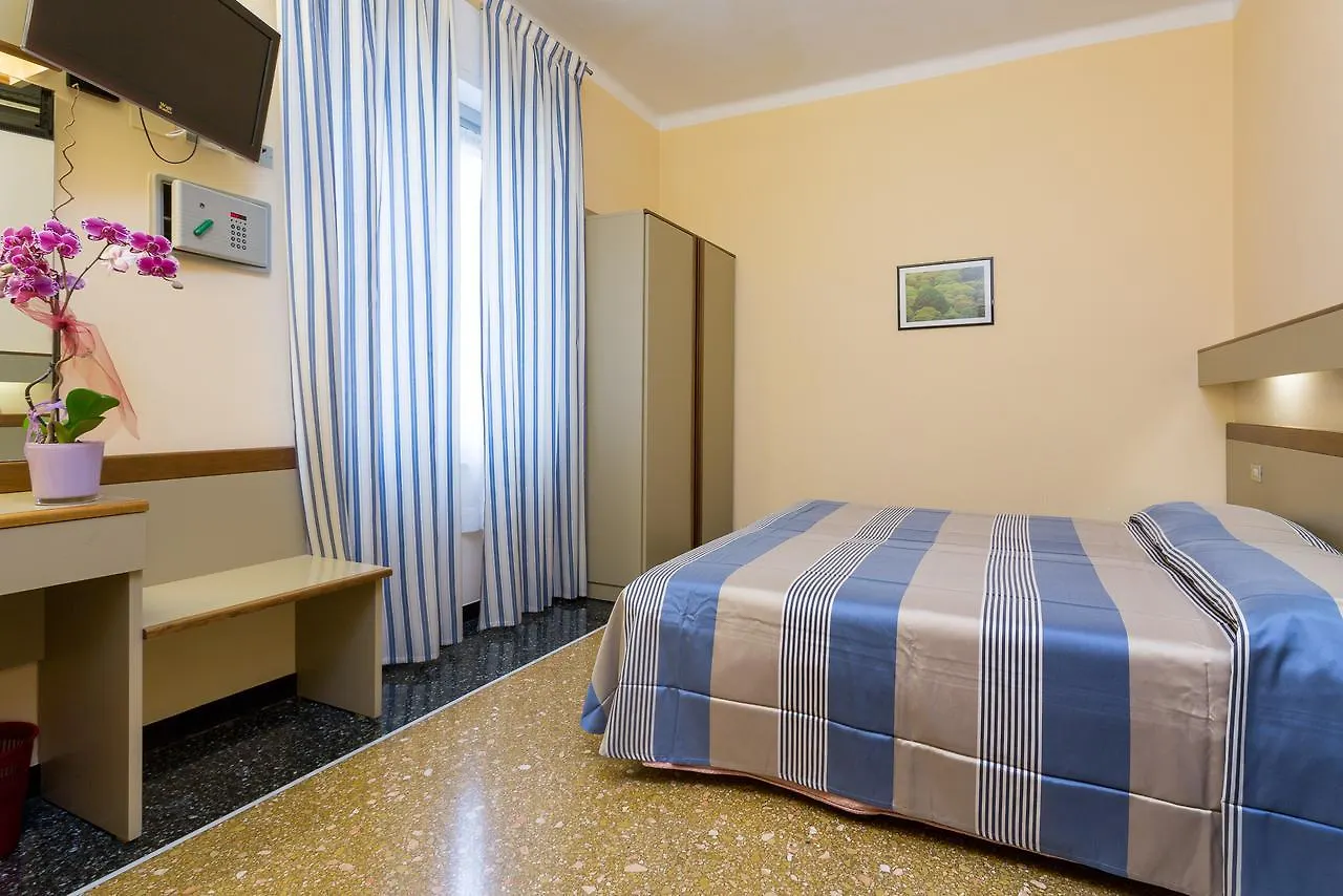 Hotel Villa Delibera Varazze 3*,