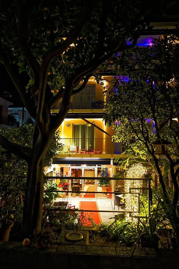 Hotel Villa Delibera Varazze